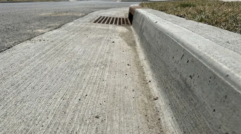 Decorative concrete curbing detail in Kenosha